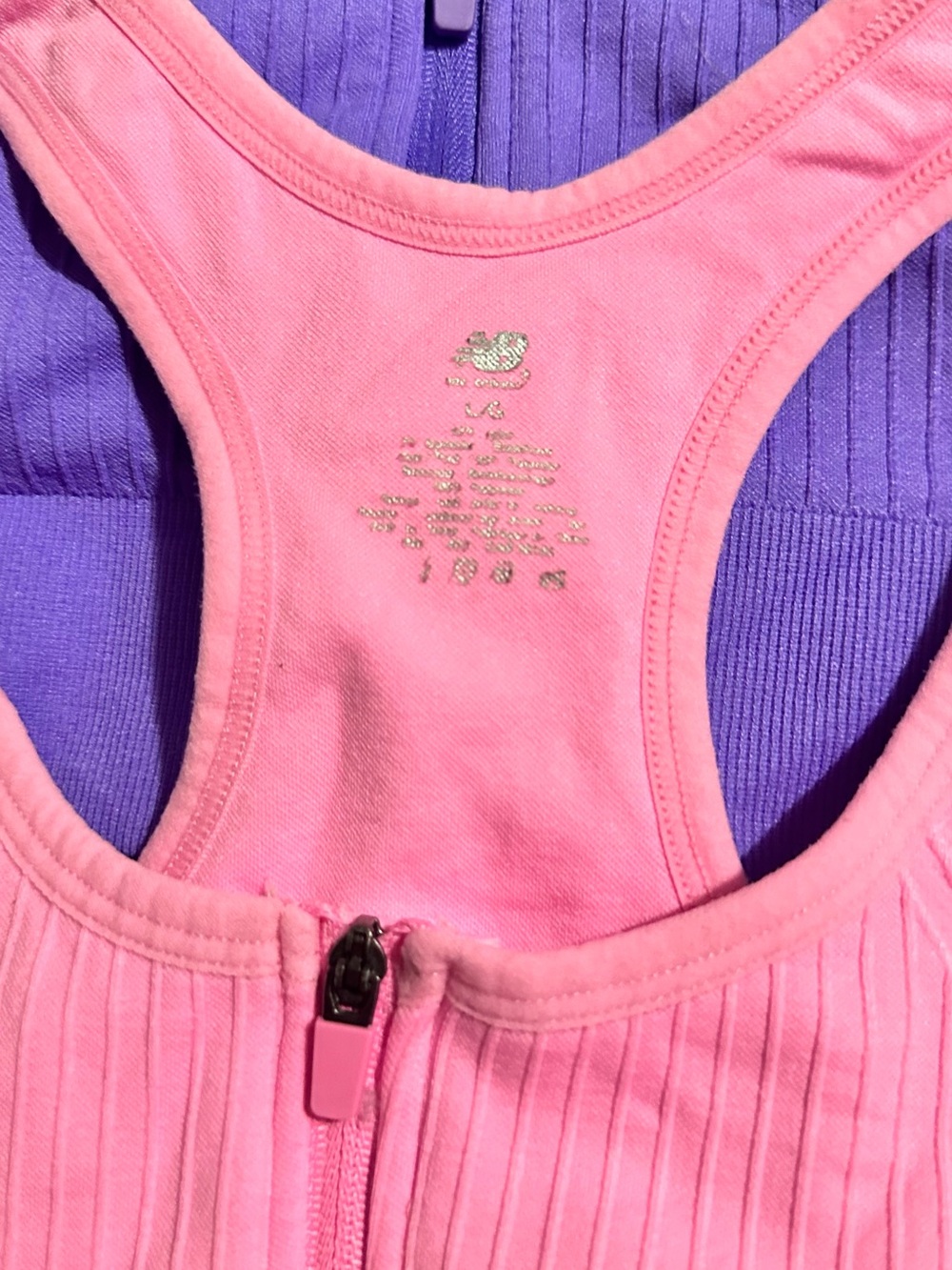 New Balance Zip-Front Sports Bras & Vibrant Purple-Pink Printed Set with shorts - Picture 8 of 8